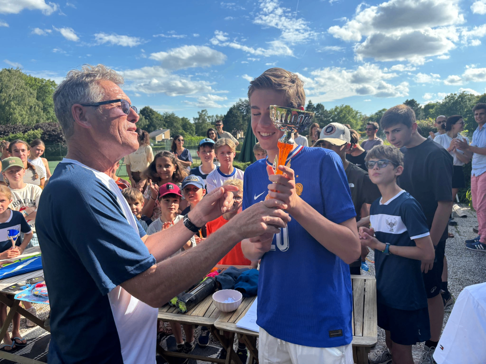 Grand gagnant récompensé lors du tournoi au CSB Brigode